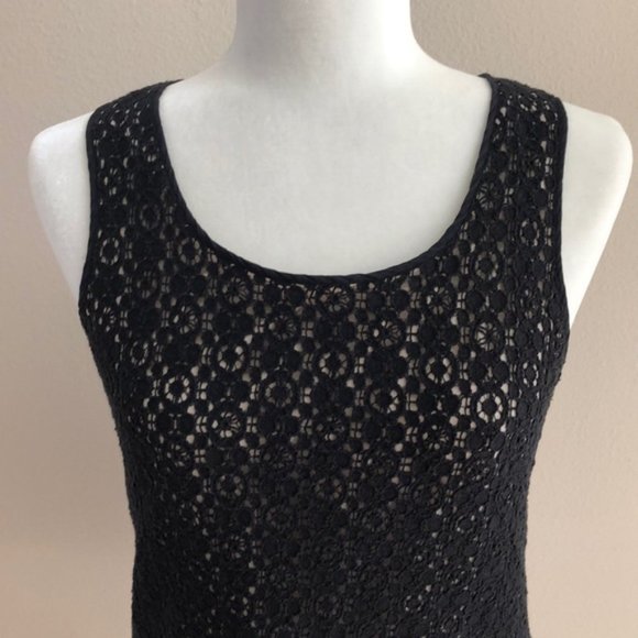 J.CREW eyelet lace with cream silk underlay top - Picture 3 of 6